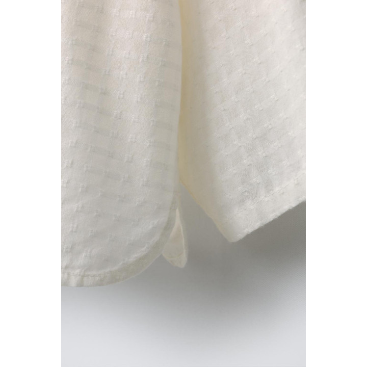 Рубашка с текстурой и завязками