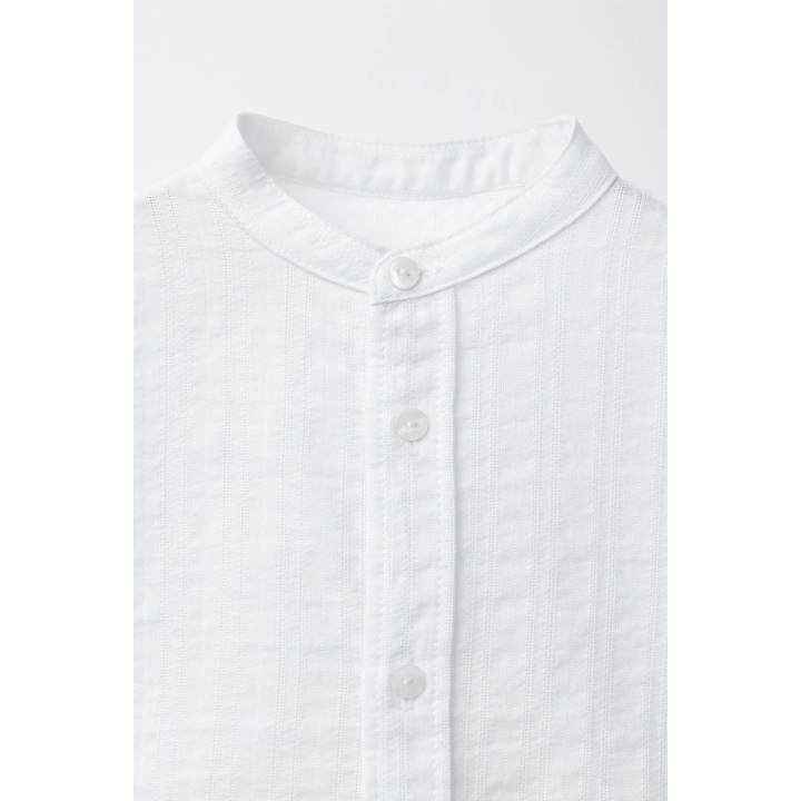 Рубашка с текстурным стойкой воротником