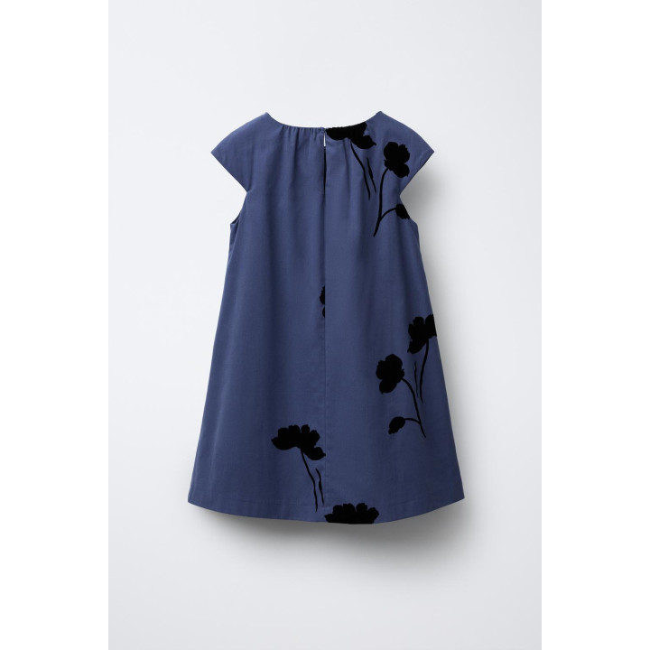 ПЛАТЬЕ С РЕЛЬЕФНЫМ ЦВЕТОЧНЫМ ПРИНТОМ