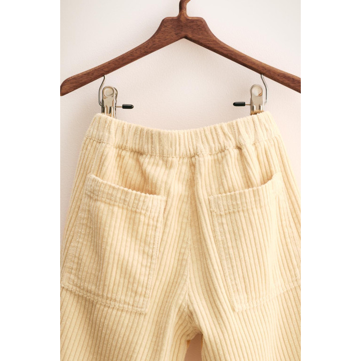 Брюки из вельвета с широкими штанинами