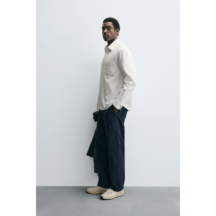 РУБАШКА ИЗ РЕЛЬЕФНОЙ ТКАНИ С КАРМАНОМ