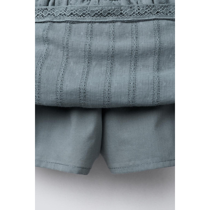 Юбка-шорты с оборками и кружевными вставками