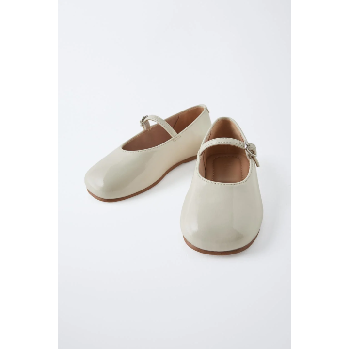 Лаковые балетки