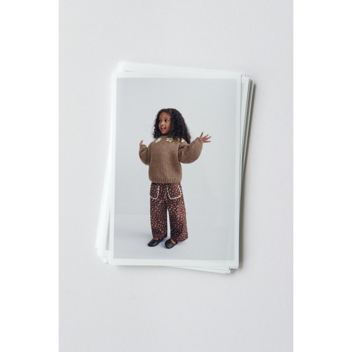 БРЮКИ С ЦВЕТОЧНЫМ ПРИНТОМ