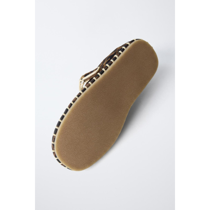 БАЛЕРИНКИ С ПРИНТОМ ПОД ШКУРУ ЖИВОТНОГО