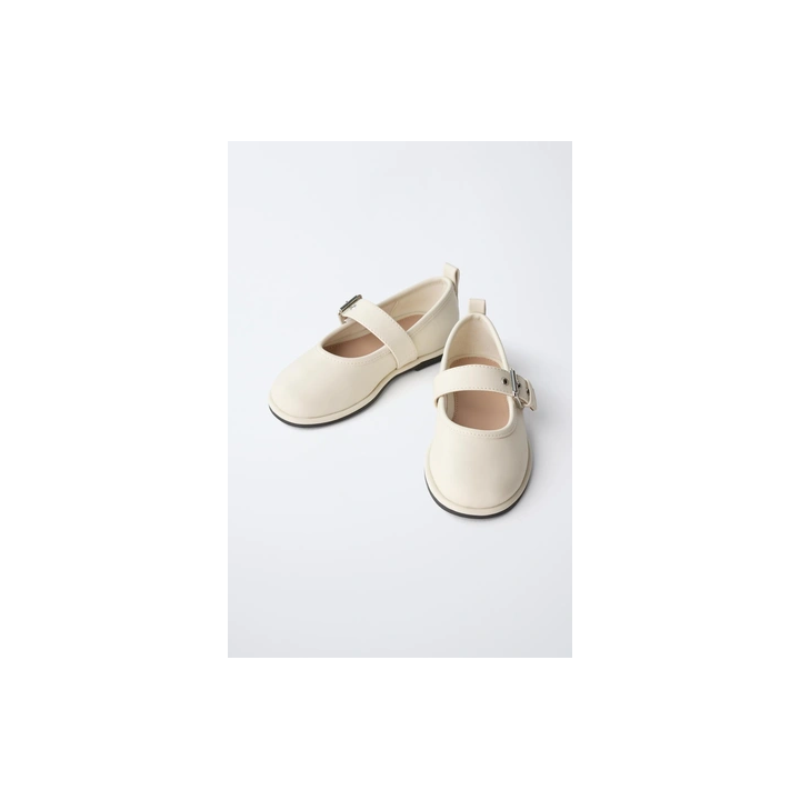 БАЛЕТКИ С ПРЯЖКОЙ