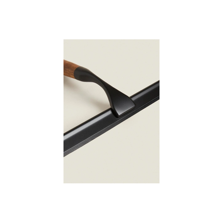 WOODEN GLASS CLEANER