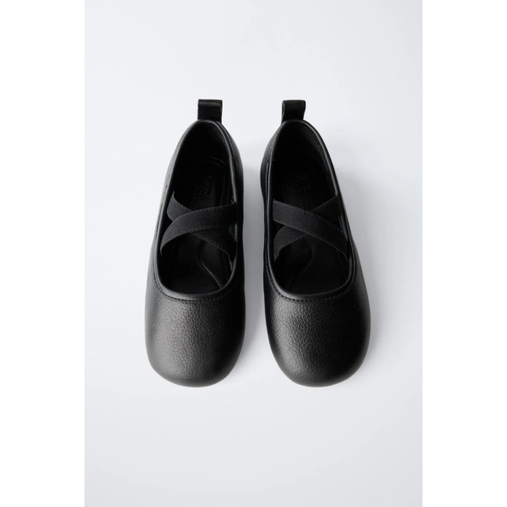 Кожаные школьные балетки