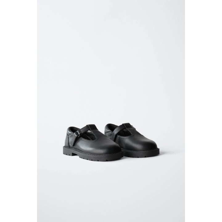 Кожаные школьные туфли