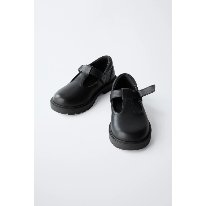 Кожаные школьные туфли