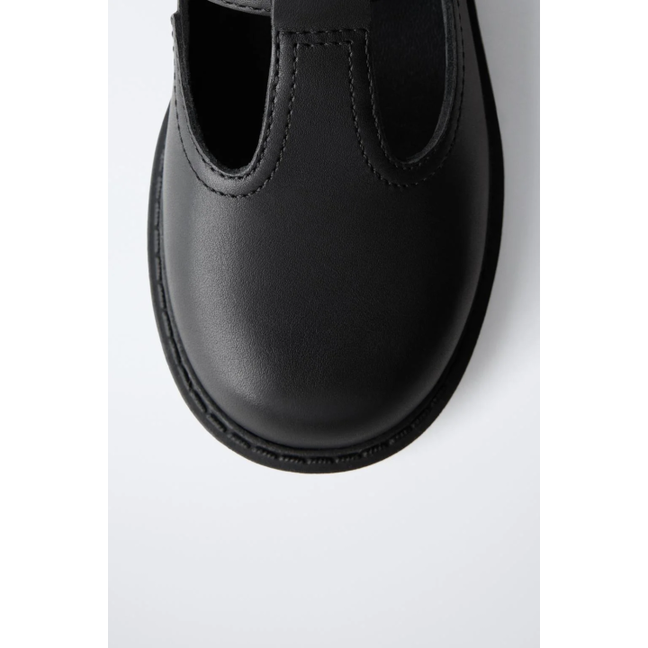 Кожаные школьные туфли