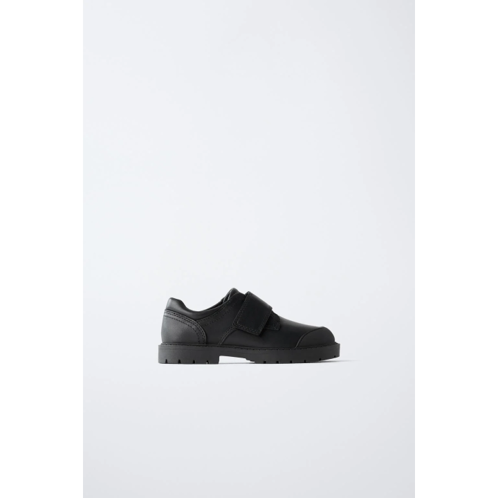 Кожаные школьные туфли