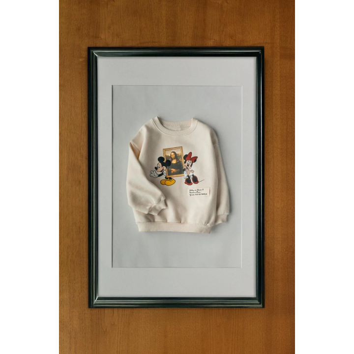 Свитшот с принтом моны лизы микки и минни маус © disney