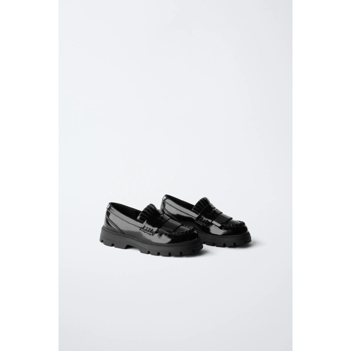 ЛОФЕРЫ С ДЕТАЛЯМИ