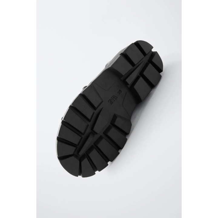 ЛОФЕРЫ С ДЕТАЛЯМИ