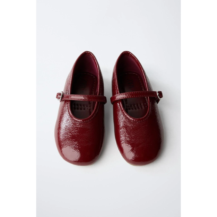 ЛАКИРОВАННЫЕ БАЛЕТКИ