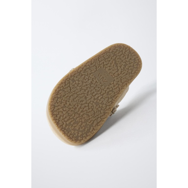 КОЖАНЫЕ САБО С ЦВЕТАМИ