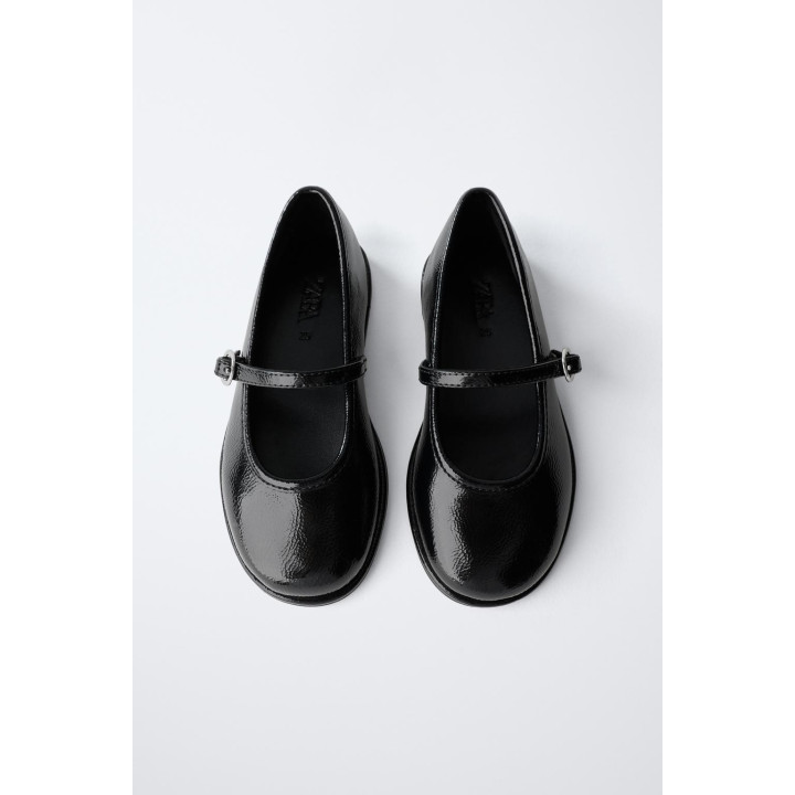 ЛАКИРОВАННЫЕ БАЛЕТКИ