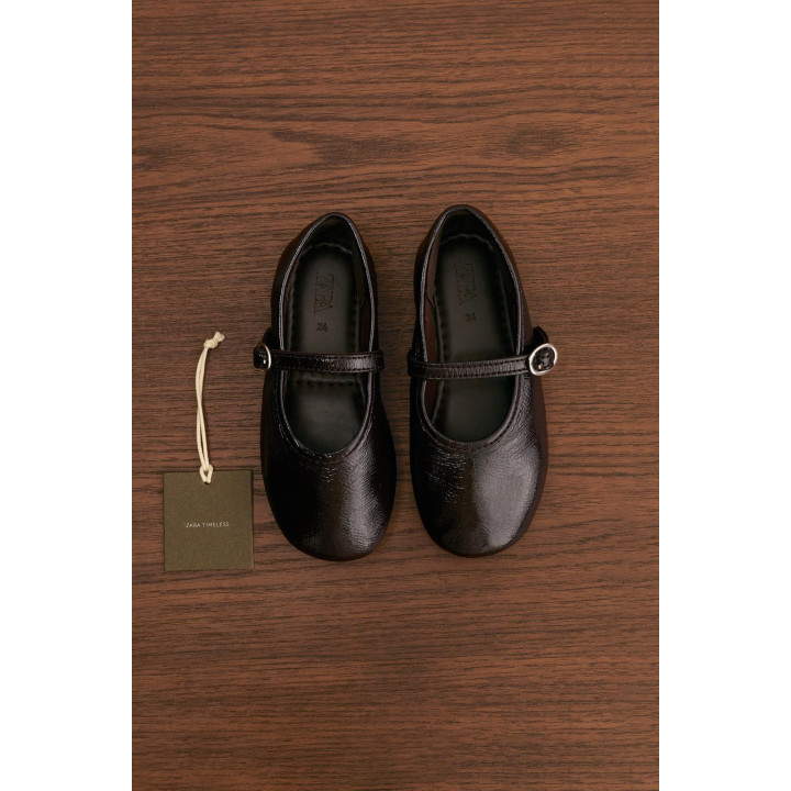 Туфли на балетках с пряжкой