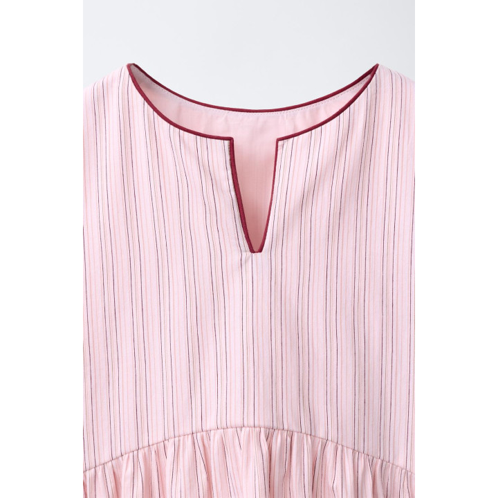 Платье в полоску с контрастной отделкой