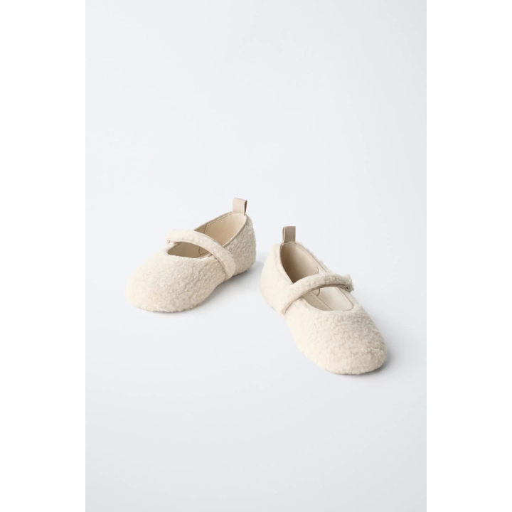 БАЛЕТКИ ИЗ ИСКУССТВЕННОГО МЕХА