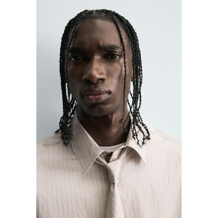 РУБАШКА В ПОЛОСКУ С ГАЛСТУКОМ