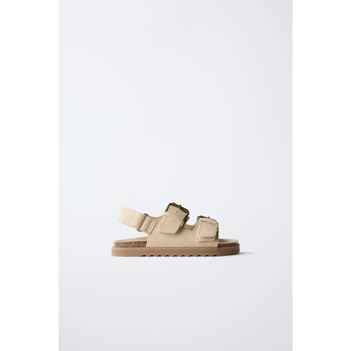 КОЖАНЫЕ САНДАЛИИ С ПРЯЖКАМИ