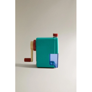 CHILDREN'S TABLE PENCIL SHARPENER WITH HANDLE