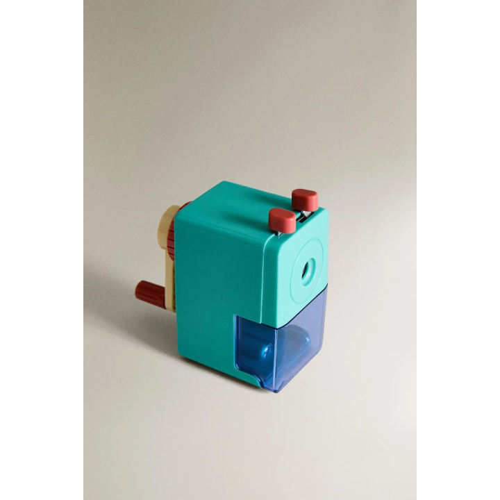 CHILDREN'S TABLE PENCIL SHARPENER WITH HANDLE