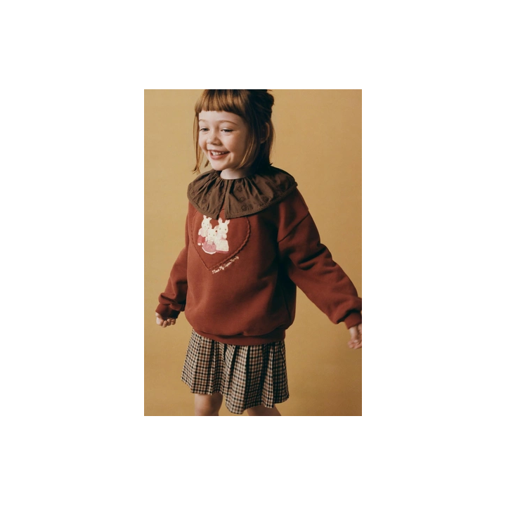 ТОЛСТОВКА С НАШИВКОЙ SYLVANIAN FAMILIES ®