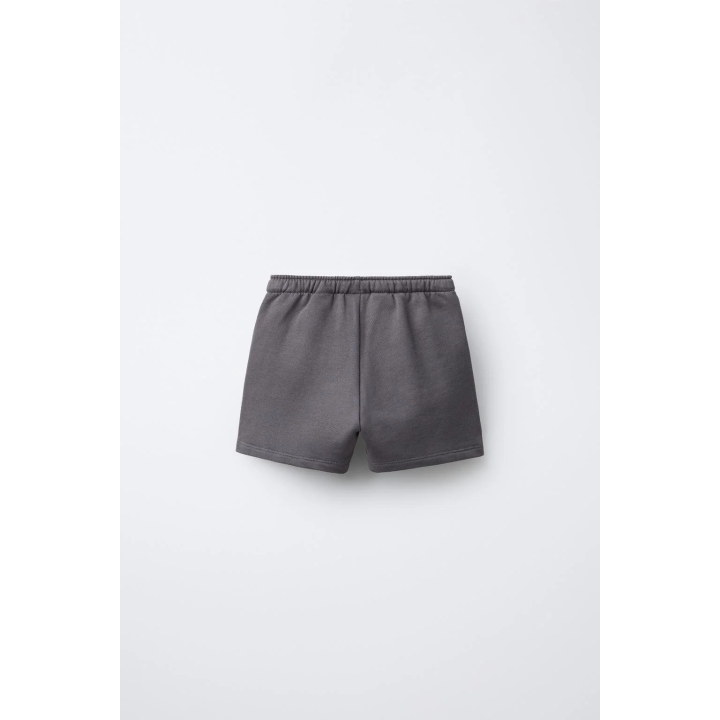 Бермуды в полоску с принтом микки маус © disney