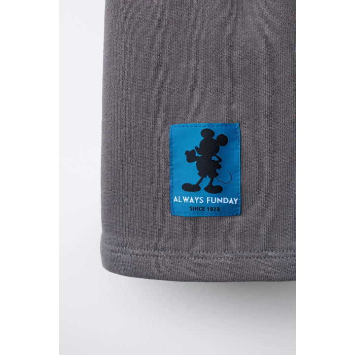 Бермуды в полоску с принтом микки маус © disney