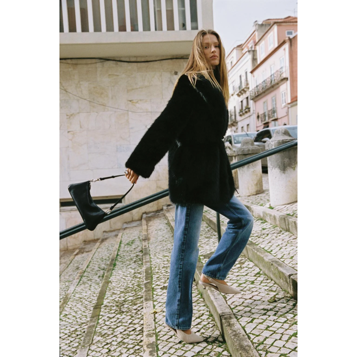 УДЛИНЕННАЯ СУМКА ЧЕРЕЗ ПЛЕЧО