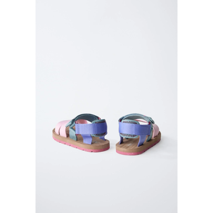 ТЕХНОЛОГИЧНЫЕ ЦВЕТНЫЕ САНДАЛИИ