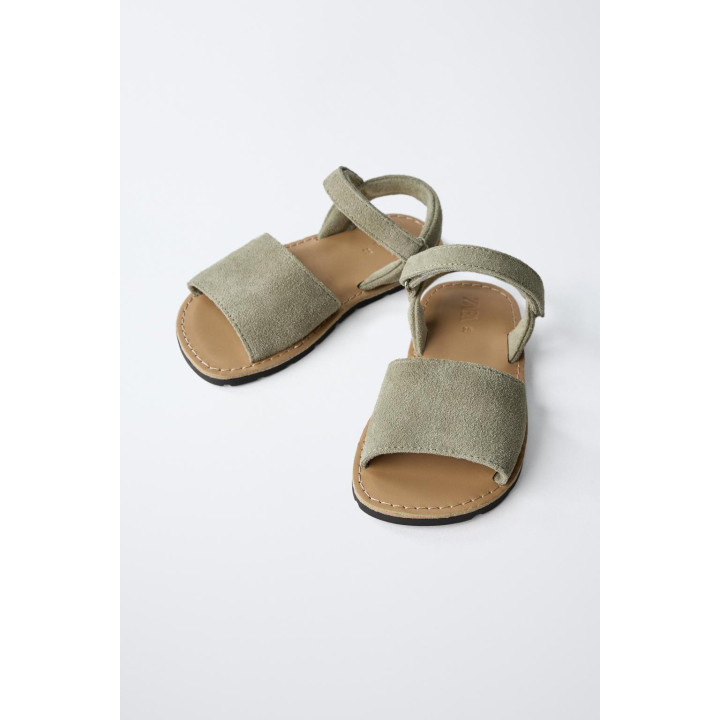 КОЖАНЫЕ САНДАЛИИ