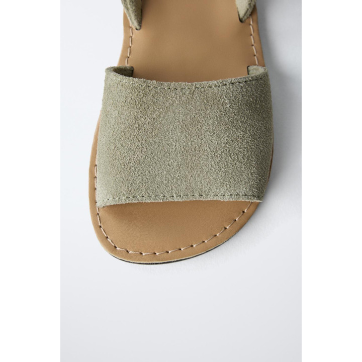 КОЖАНЫЕ САНДАЛИИ