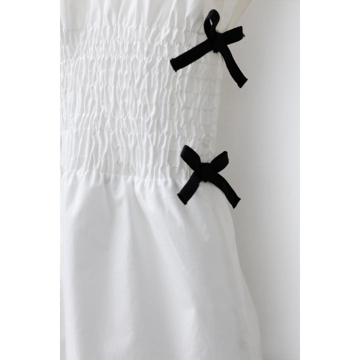 РУБАШКА С ЭЛАСТИЧНОЙ ОТДЕЛКОЙ И КОНТРАСТНЫМИ БАНТАМИ