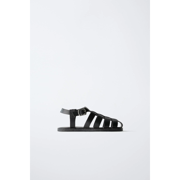 БОСОНОЖКИ С ПРЯЖКАМИ