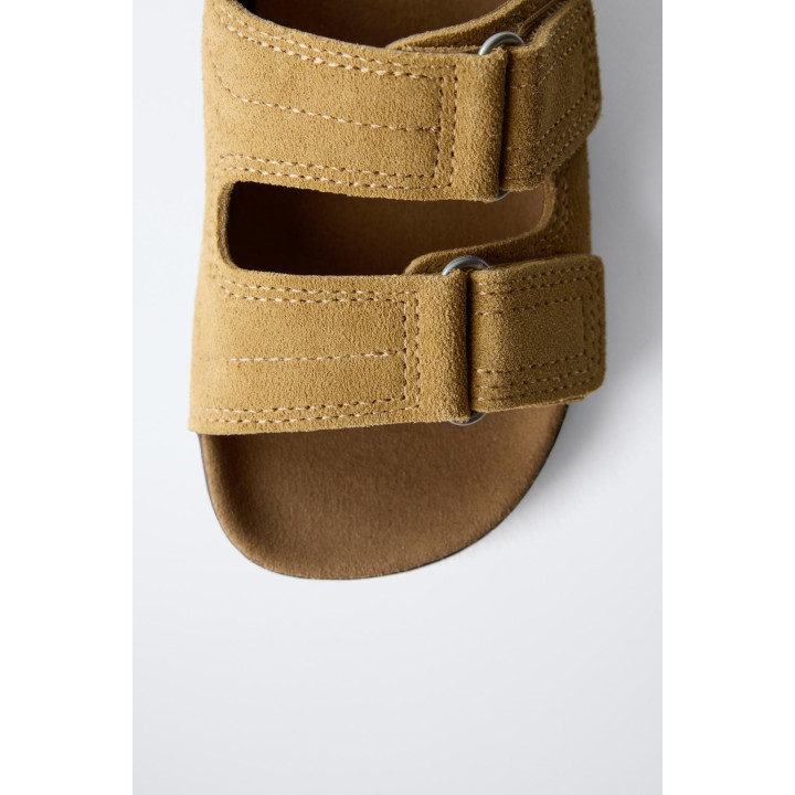 КОЖАНЫЕ САНДАЛИИ