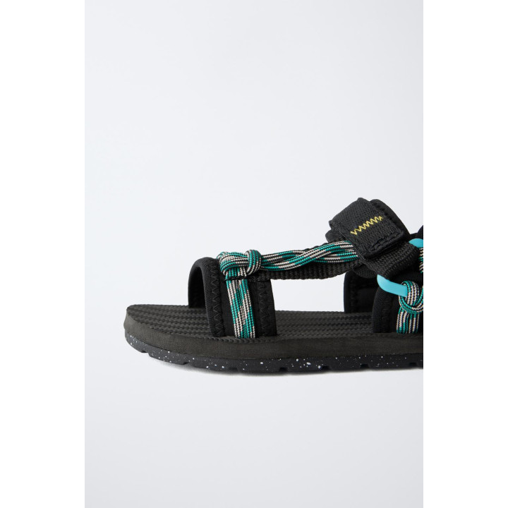 Сандалии с текстильными ремешками и веревочными деталями
