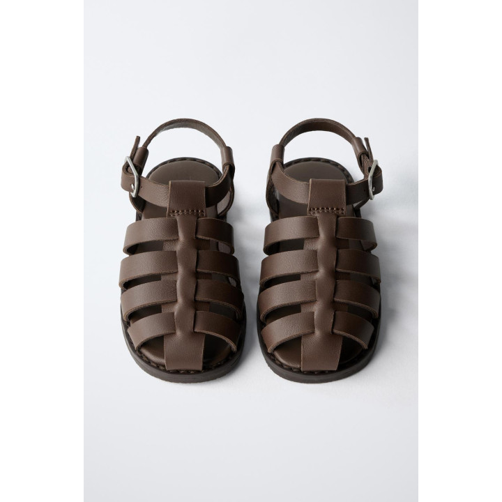 КОЖАНЫЕ САНДАЛИИ С ПРЯЖКОЙ