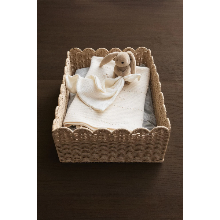 MEDIUM SCALLOPED BASKET