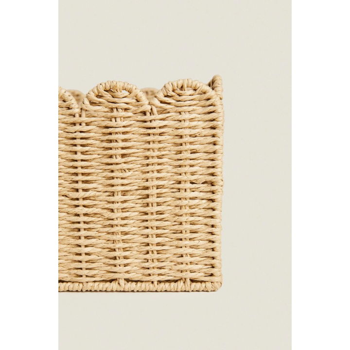 MEDIUM SCALLOPED BASKET