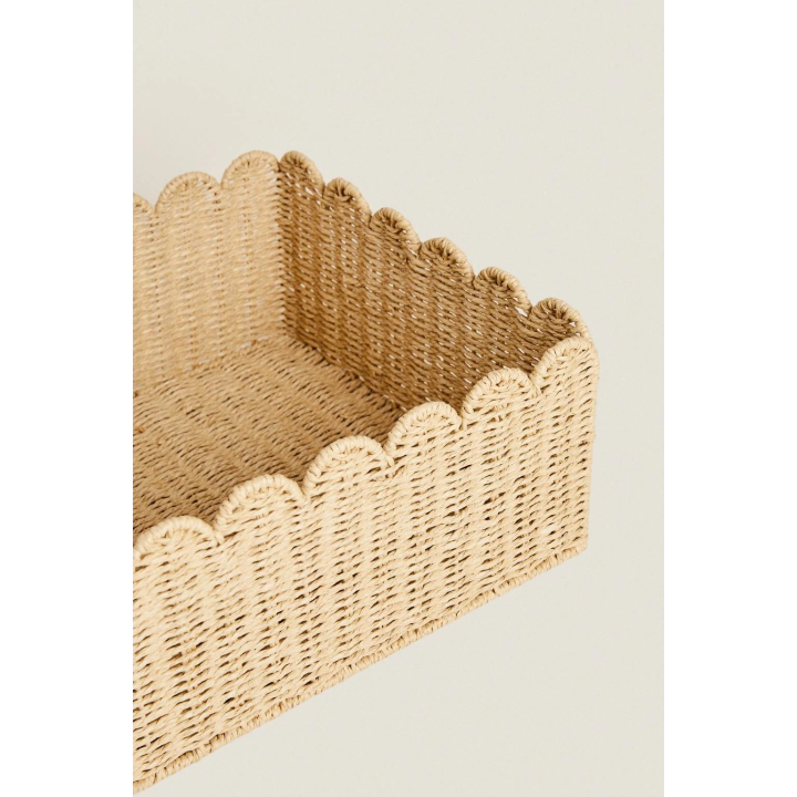 MEDIUM SCALLOPED BASKET