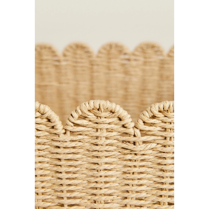MEDIUM SCALLOPED BASKET