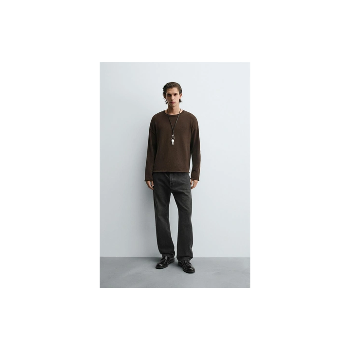 ТРИКОТАЖНЫЙ СВИТЕР С РЕЛЬЕФНОЙ ТЕКСТУРОЙ И ОТДЕЛКОЙ