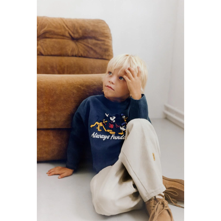 ФУТБОЛКА СРЕДНЕЙ ПЛОТНОСТИ MICKEY MOUSE AND FRIENDS © DISNEY