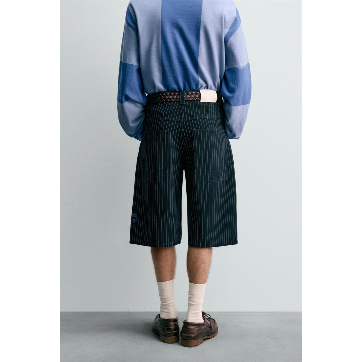 ШОРТЫ-БЕРМУДЫ СВОБОДНОГО КРОЯ В ПОЛОСКУ CHAMPION ® X ZARA