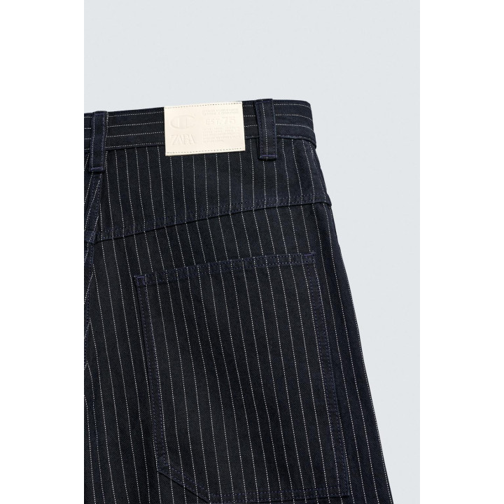 ШОРТЫ-БЕРМУДЫ СВОБОДНОГО КРОЯ В ПОЛОСКУ CHAMPION ® X ZARA