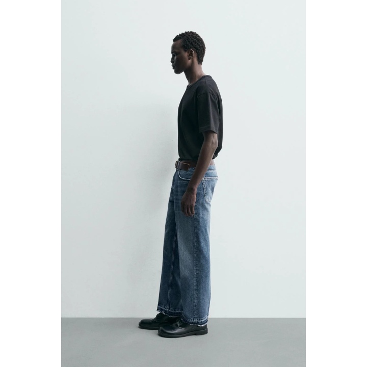 Джинсы прямого кроя